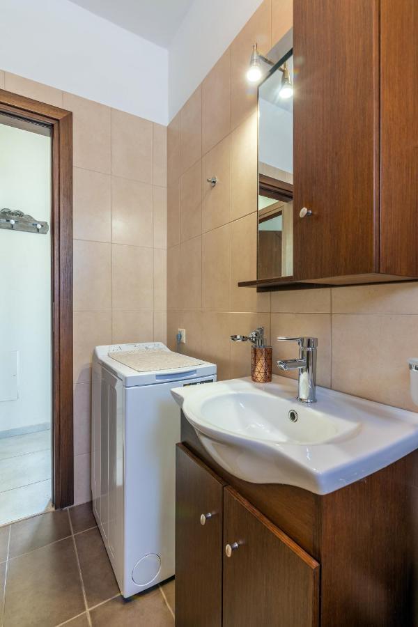 Bright & Modern Apt With View Iraklio Exterior foto