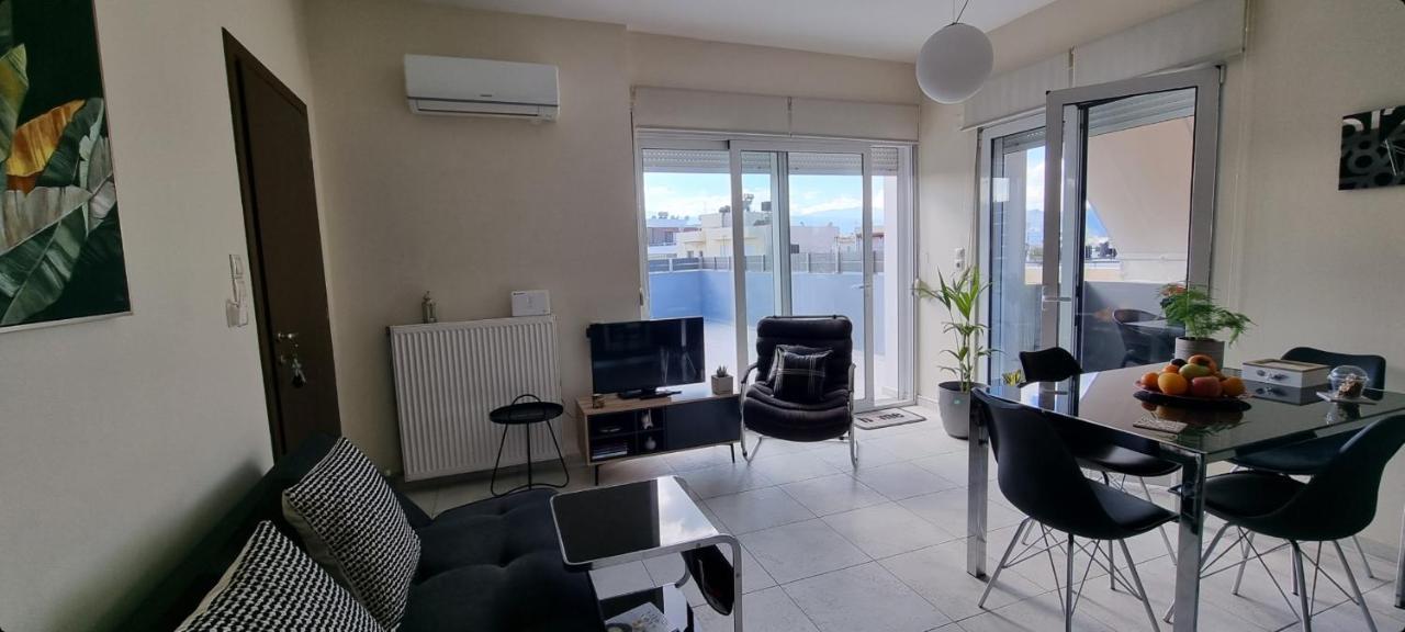 Bright & Modern Apt With View Iraklio Exterior foto